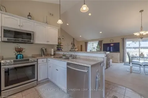 54 Oxford E Blandford-blenheim ON N0J 1G0