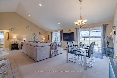 54 Oxford E Blandford-blenheim ON N0J 1G0