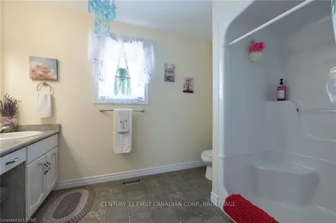 54 Oxford E Blandford-blenheim ON N0J 1G0