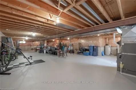 54 Oxford E Blandford-blenheim ON N0J 1G0