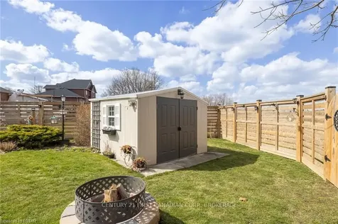 54 Oxford E Blandford-blenheim ON N0J 1G0