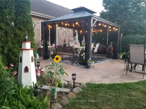 54 Oxford E Blandford-blenheim ON N0J 1G0