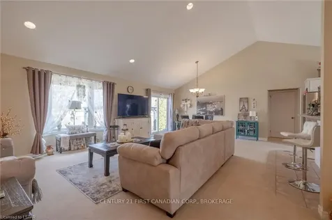 54 Oxford E Blandford-blenheim ON N0J 1G0