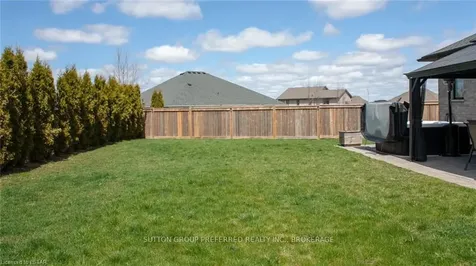 43 Brenmar Crescent Central Elgin ON N0L 1B0