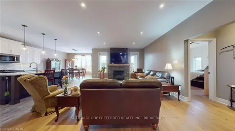 43 Brenmar Crescent Central Elgin ON N0L 1B0