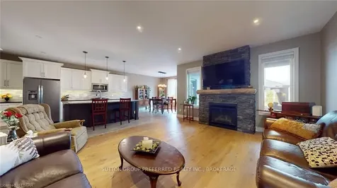 43 Brenmar Crescent Central Elgin ON N0L 1B0