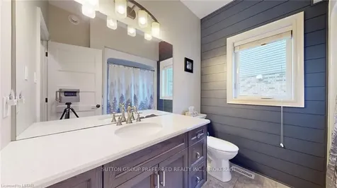 43 Brenmar Crescent Central Elgin ON N0L 1B0