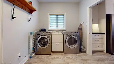 43 Brenmar Crescent Central Elgin ON N0L 1B0