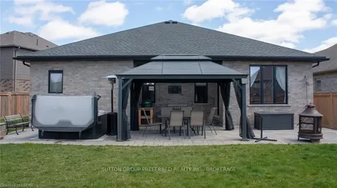 43 Brenmar Crescent Central Elgin ON N0L 1B0