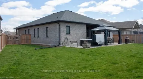 43 Brenmar Crescent Central Elgin ON N0L 1B0