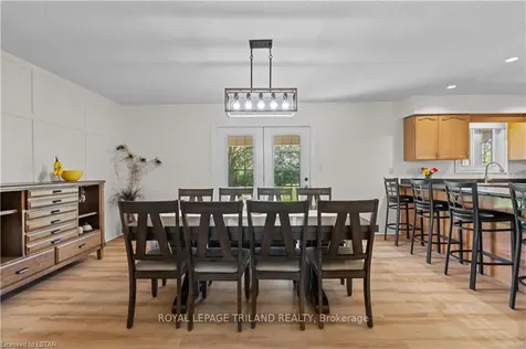 28649 Dolphin Road Adelaide Metcalfe ON N7G 3H7