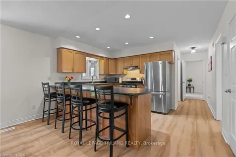 28649 Dolphin Road Adelaide Metcalfe ON N7G 3H7