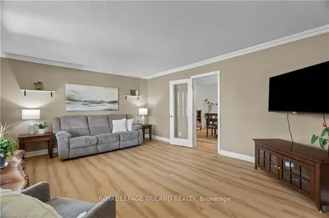 28649 Dolphin Road Adelaide Metcalfe ON N7G 3H7