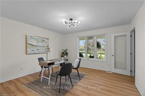 28649 Dolphin Road Adelaide Metcalfe ON N7G 3H7