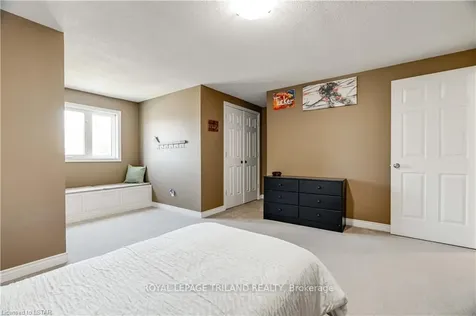 28649 Dolphin Road Adelaide Metcalfe ON N7G 3H7