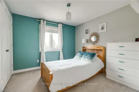 28649 Dolphin Road Adelaide Metcalfe ON N7G 3H7