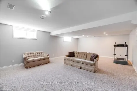 28649 Dolphin Road Adelaide Metcalfe ON N7G 3H7