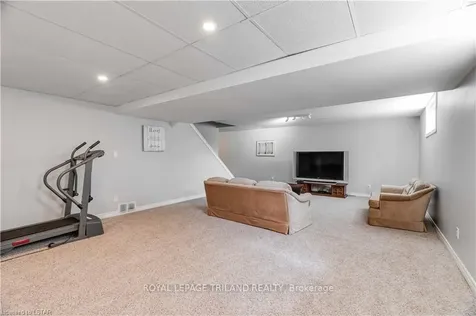 28649 Dolphin Road Adelaide Metcalfe ON N7G 3H7