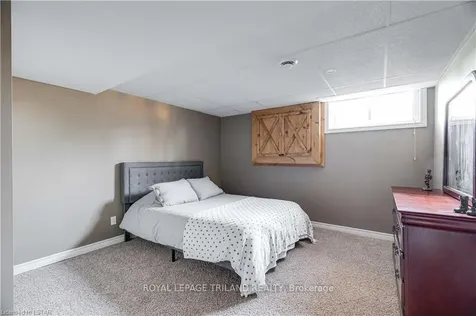 28649 Dolphin Road Adelaide Metcalfe ON N7G 3H7