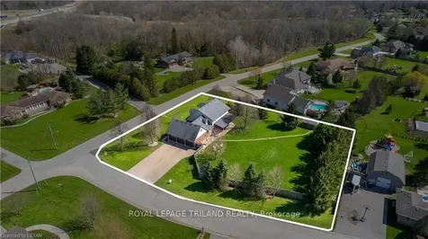 28649 Dolphin Road Adelaide Metcalfe ON N7G 3H7