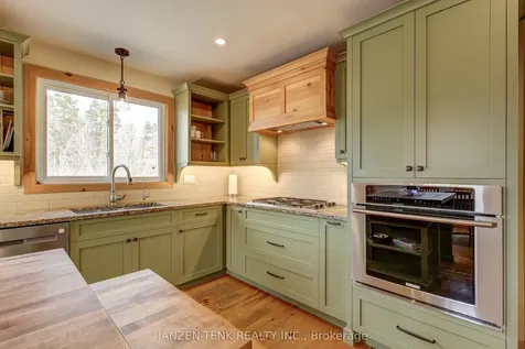 57604 Tunnel Bayham ON N0J 1Z0