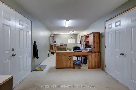 57604 Tunnel Bayham ON N0J 1Z0