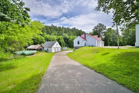 20130 On-35 N/a Algonquin Highlands ON P0A 1E0