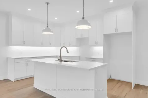 73 Seymour Street W Centre Hastings ON K0K 2K0