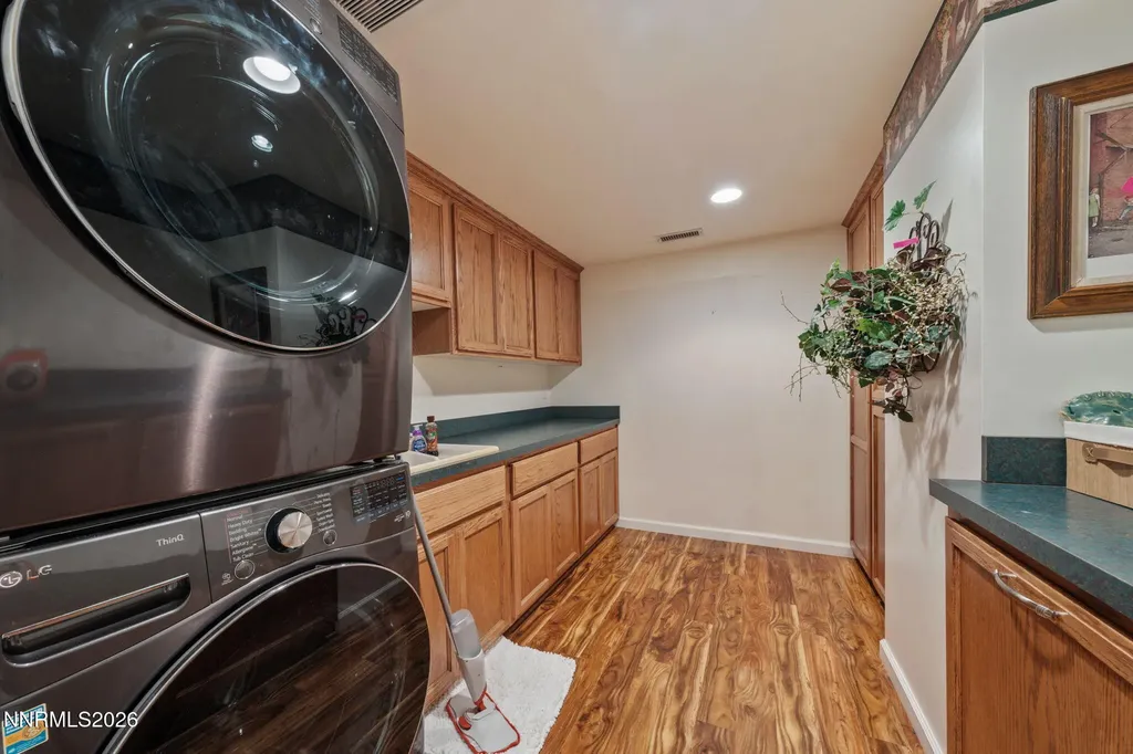 951 Riverview Gardnerville NV 89460