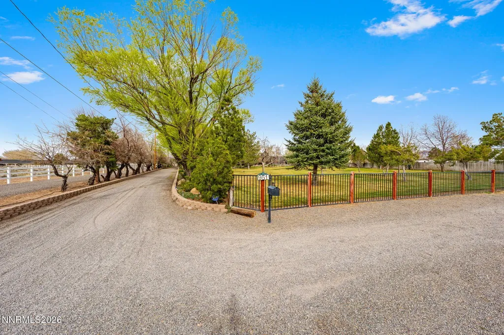951 Riverview Gardnerville NV 89460