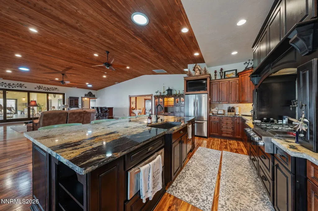 951 Riverview Gardnerville NV 89460