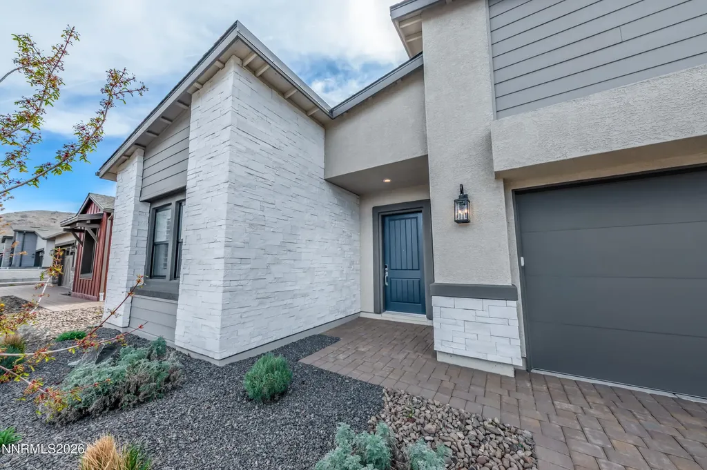 2316 Hammer Falls Reno NV 89521