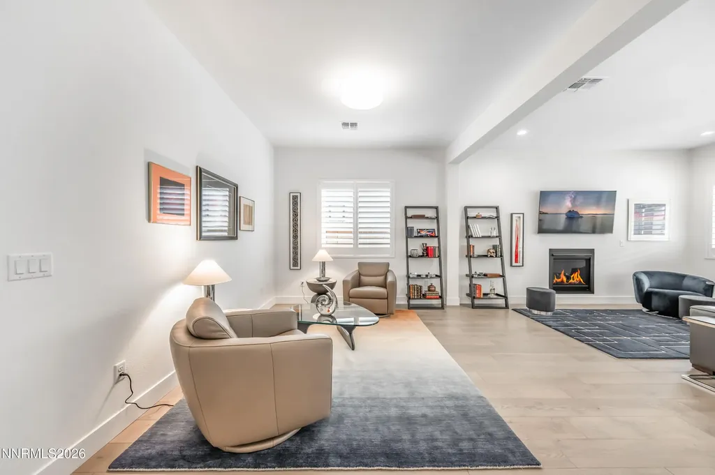 2316 Hammer Falls Reno NV 89521