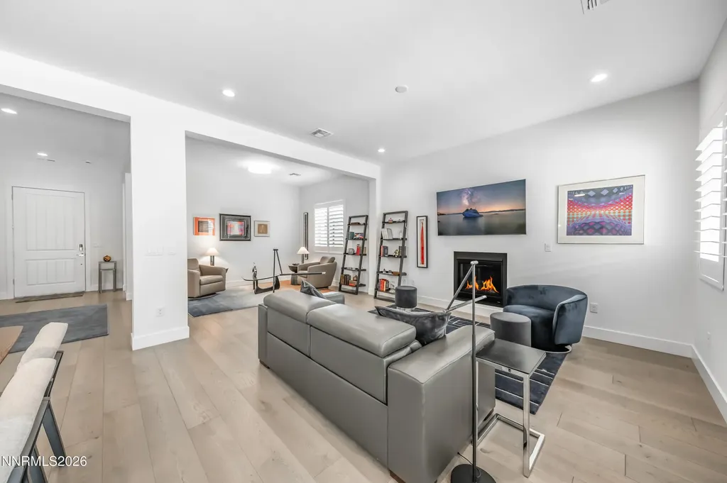2316 Hammer Falls Reno NV 89521