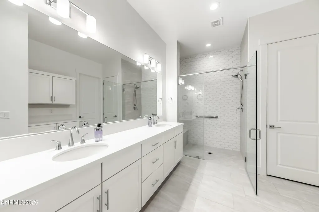 2316 Hammer Falls Reno NV 89521