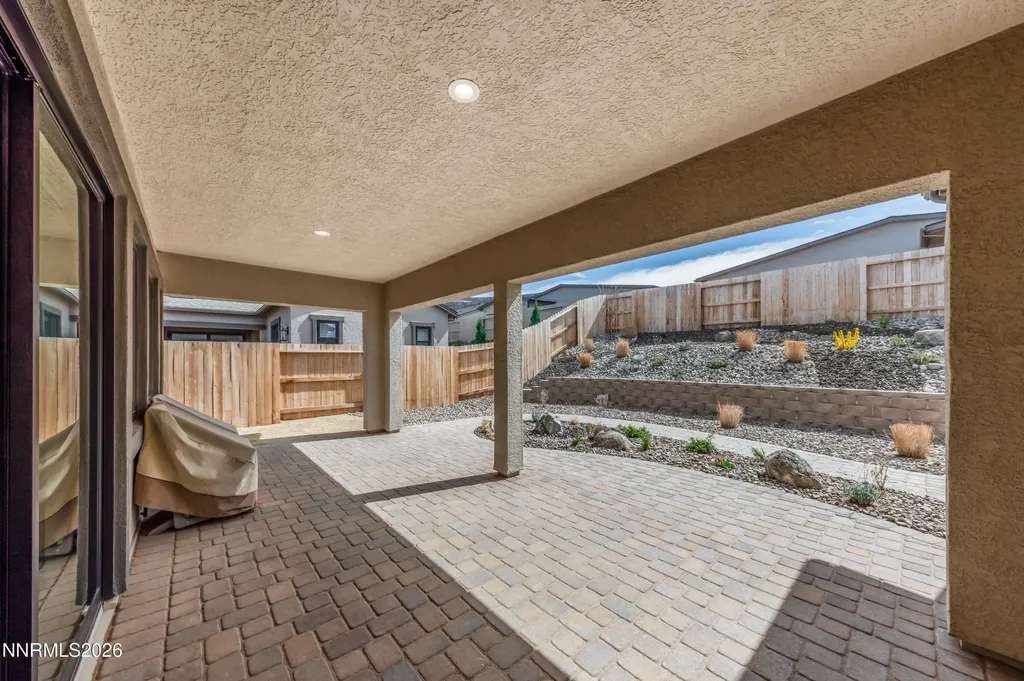 2316 Hammer Falls Reno NV 89521