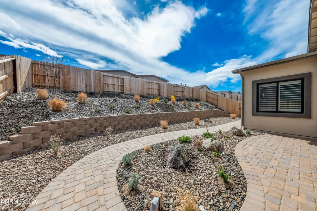 2316 Hammer Falls Reno NV 89521