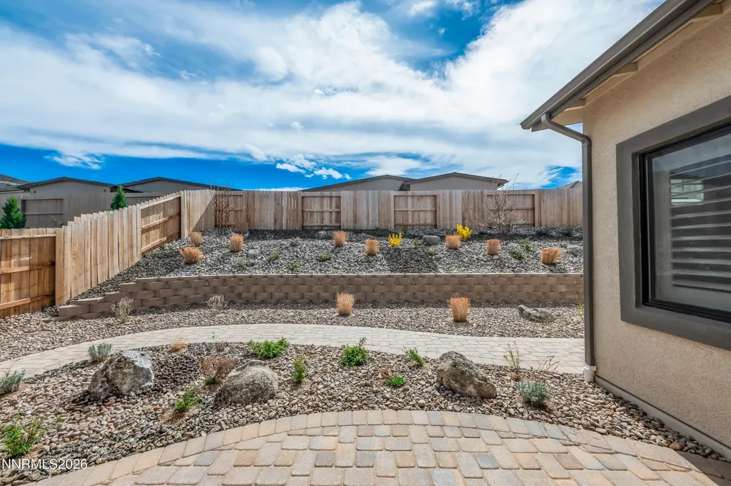 2316 Hammer Falls Reno NV 89521
