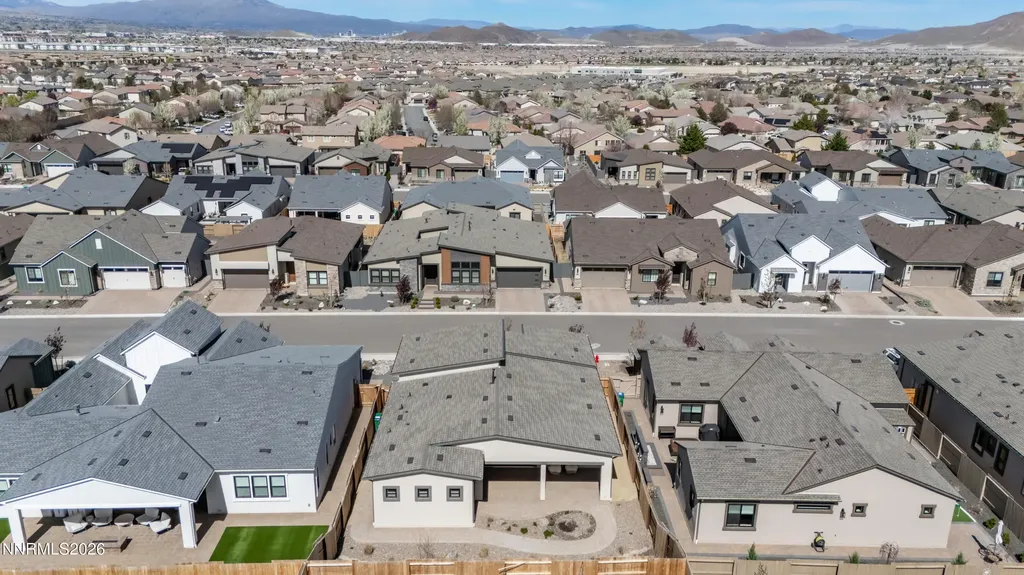 2316 Hammer Falls Reno NV 89521
