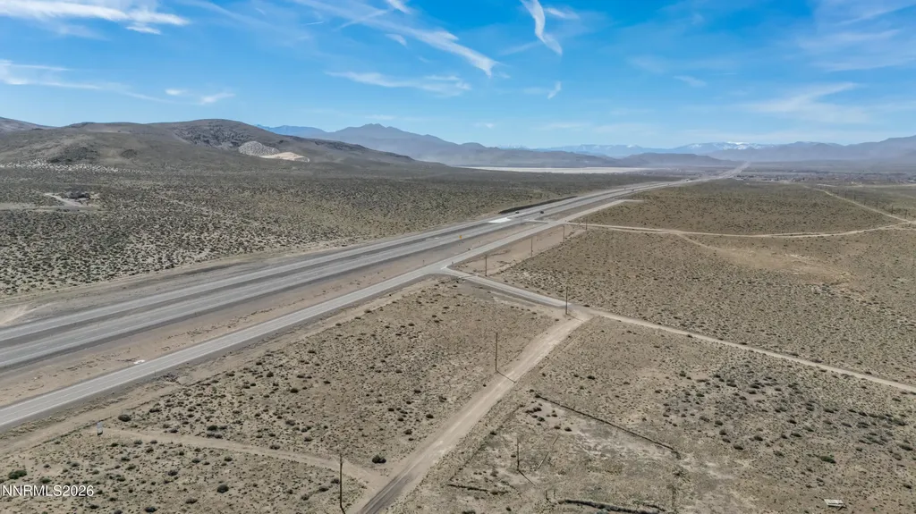 5925 Anita Silver Springs NV 89429