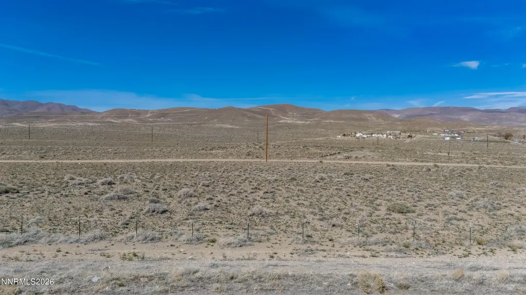 5925 Anita Silver Springs NV 89429
