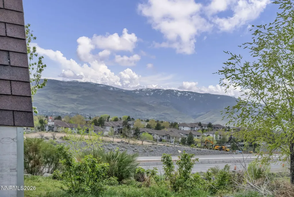 3035 Everett Reno NV 89503