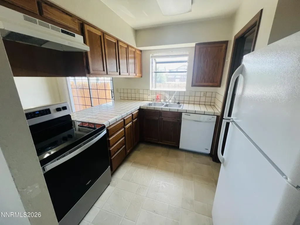 861 Center Fallon NV 89406