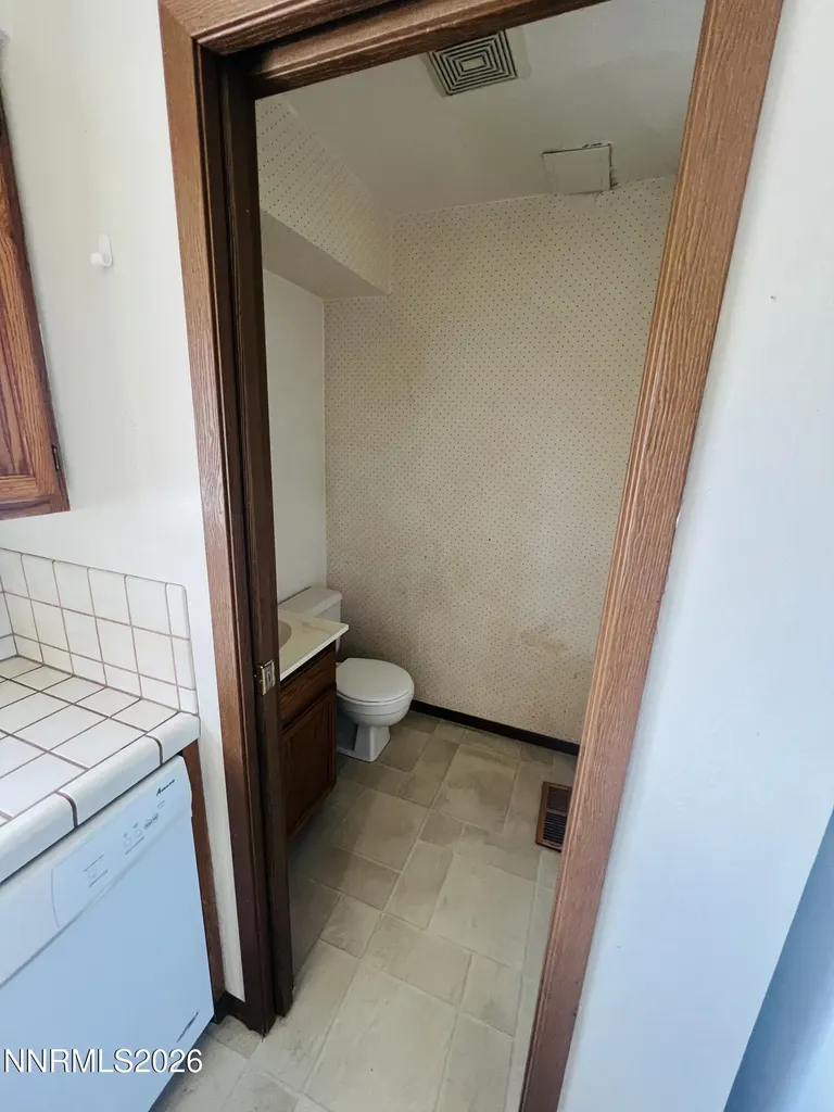 861 Center Fallon NV 89406