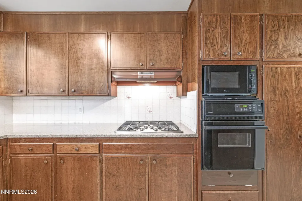 3325 Hidden Valley Reno NV 89502
