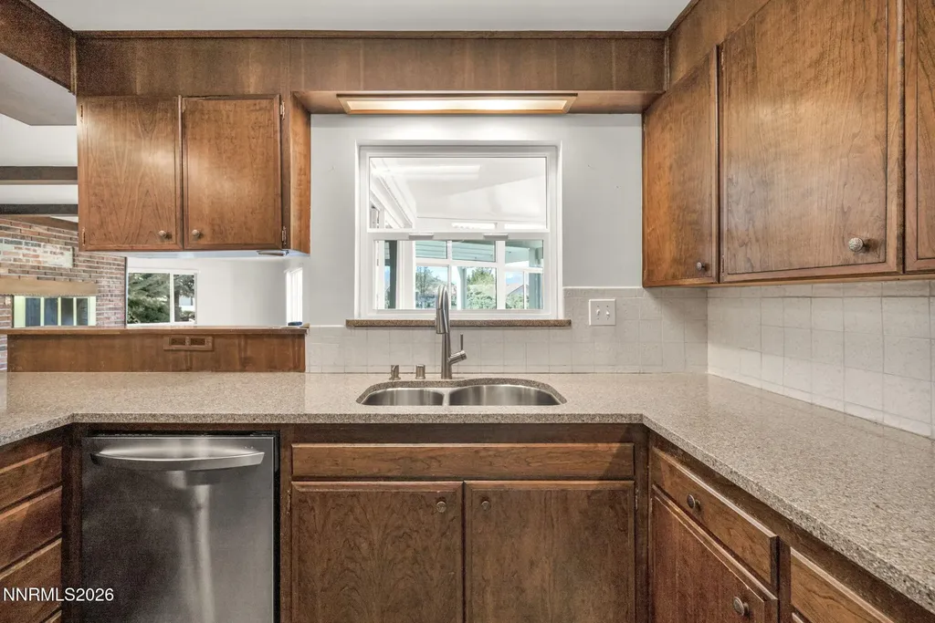 3325 Hidden Valley Reno NV 89502