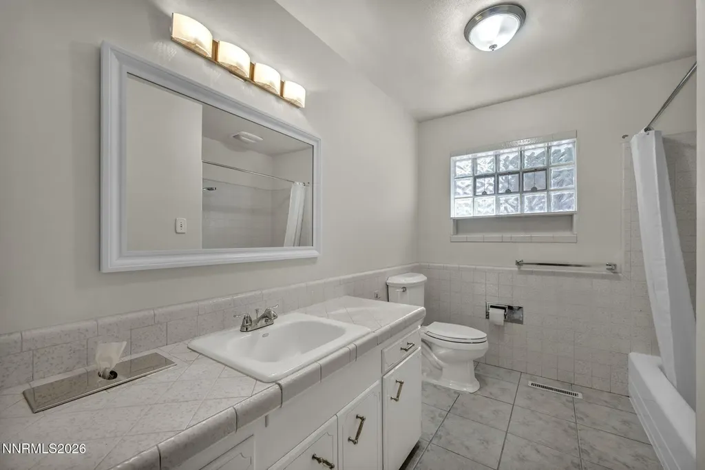 3325 Hidden Valley Reno NV 89502