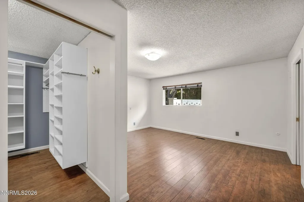 3325 Hidden Valley Reno NV 89502