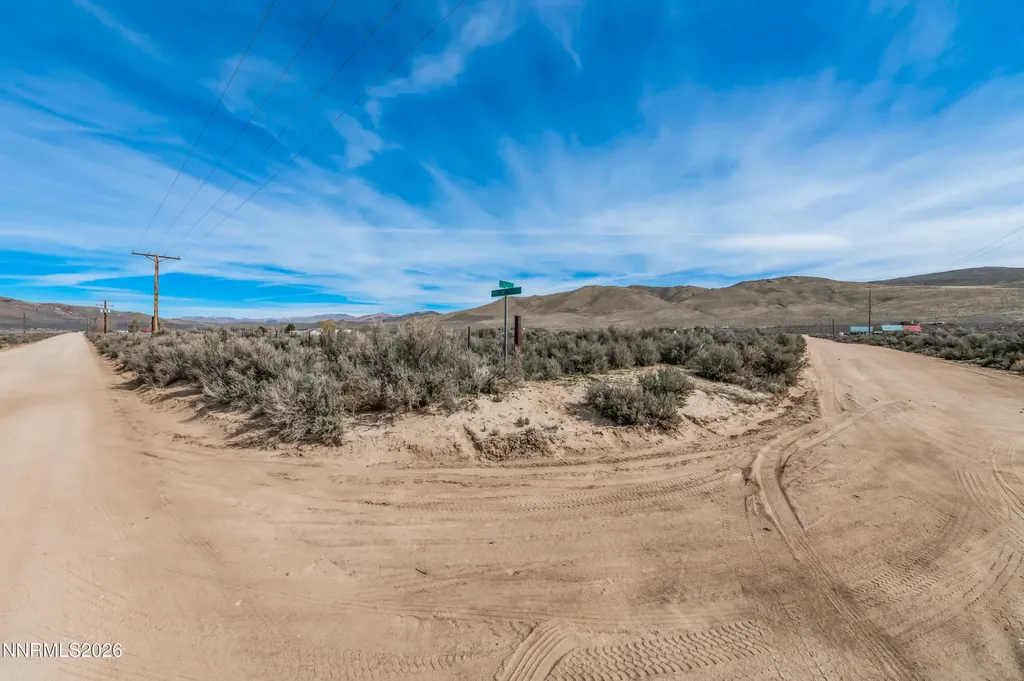 15700 Dry Valley Reno NV 89508