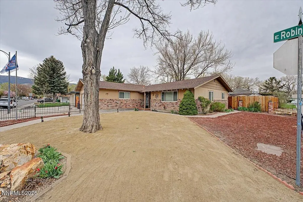 1404 Robinson Carson City NV 89701